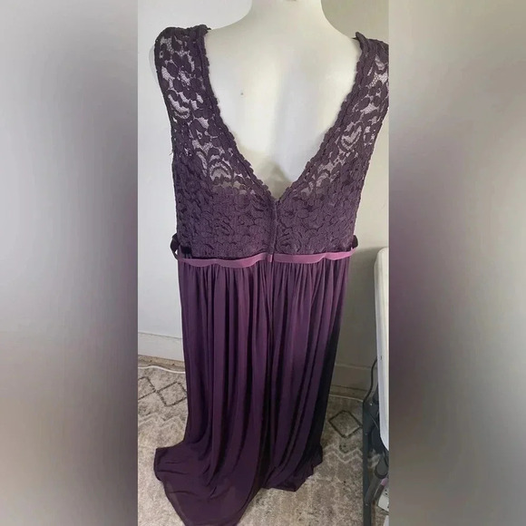 Plum Bridesmaids Purple Dress w/ Lace Bodice David’s Bridal Plus Size 20 EUC 074 - Picture 5 of 13